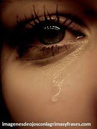 Imágenes tristes de amor mensajes y frases de tristeza gratis las mejores fotos, tarjetas y carteles para llorar. Cuatro Dolorosas Imagenes De Ojos Que Lloran Por Un Amor Triste Paperblog