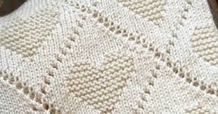 Just 2 purl, 2 knit which creates a really nice effect that looks like bobbles. The Photo Above C Knitsewmake What Beautiful Knitting Blanket Pattern I Found It On Pinterest Knitted Blankets Blanket Knitting Patterns Knit Stitch Patterns