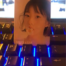 LOONA & AND Odd Eye Circle + Yeojin Kpop Photocards