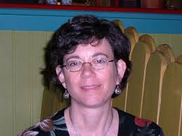 Lorraine Maddox's Instagram, Twitter & Facebook