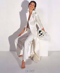 Vuoi indossare degli abiti da cerimonia con pantaloni ? ÙˆØ§Ø­Ø¯ ØªÙ„Ù…Ø³ Ø£Ø±Ø¬ÙˆØ§Ù†ÙŠ Tailleur Da Sposa Pantalone Plasto Tech Com