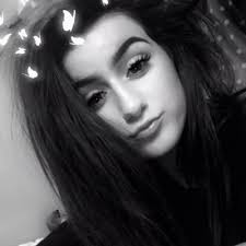 Daisy Barrett (@DaisyyBarrettxo)