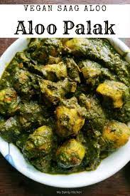 Saag Aloo Aloo Palak Potato Spinach Curry My Dainty Kitchen Recipe Sabzi Recipe Indian Food Recipes Indian Veg Curry Recipe