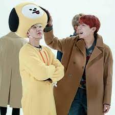 Lerne tata, chimmy, mang, rj, shooky, cooky, koya und van kennen. Top 5 Most Embarrassing Outfits Bts Suga Has Ever Worn