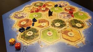 Pintados en 12 colores diferentes y sellador no tóxico 1 marco contenedor con divisor. Catan Como Jugar Los Colonos De Catan Instrucciones Y Reglas