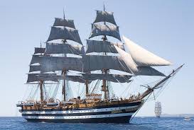 The uss constitution (that's right, old ironsides) was launched in 1797 and is still a commissioned warship in the us navy. After Identifying Themselves The Uss Independence Told The Italian Training Ship Amerigo Vespucci You Are The Most Beautiful Ship In The World Mostbeautiful