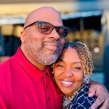 Bill & Sonya Bates (@billl_sonya) • Threads, Say more