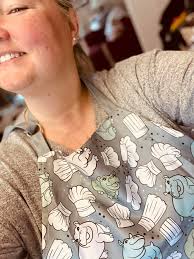 Branded aprons bring joy to customers