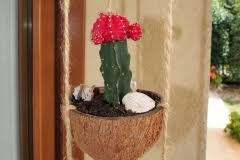 Wie sie einen blumentopf als geschenk fur besondere gelegenheiten schon einpacken zeigen wir ihnen hier. Blumentopf Verpacken So Wird Der Kubel Zum Idealen Geschenk