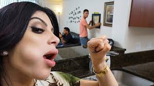 Azgın Kadın Kocasının İlgisizliğinden Bunalıp Komşu Oğluna Verdi | Ahbul  Porno İzle