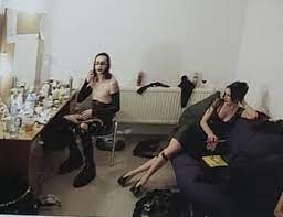Dita von teese, another of marilyn manson's exes, has responded to the domestic violence allegations leveled against him by evan rachel wood and at least four other women. Hell Etc On Twitter Marilyn Manson E Dita Von Teese No Camarim Antes De Um Show Em 2001 Instagram Https T Co 0ap6w7utlk