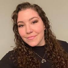 Courtney Sellars's Instagram, Twitter & Facebook