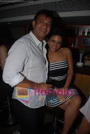 Mandira bedi is part of the elite bedi family who is settled in mumbai. Mandira Bedi With Husband At City Of Dream Success Bash In Flags Restaurant Coalaba On June 29th 2008 Mandira Bedi Bollywood Photos