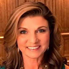 Heather Roscoe's Instagram, Twitter & Facebook