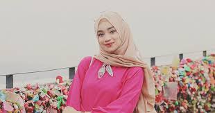 Jika mengamati dari perubahan bentuk tubuhnya kemungkinan hanya 5 persen dibandingkan dengan wanita yang masih. Ciri Ciri Golongan Wanita Gedik
