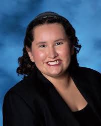 Andrea Pyles's Instagram, Twitter & Facebook