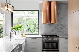 Choose an accent colour from the fabric print to paint your walls with and create a cohesive look. Emma S Kitchen Amanda Lynn Interior Design