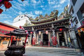 新竹都城隍廟，是位於臺灣 新竹市 北區中山里的城隍廟，廟身列為市定古蹟，主神為城隍信仰的都城隍爺。 目錄 1 歷史沿革 åœ‹å®šå¤è¹Ÿå˜‰ç¾©åŸŽéšå»Ÿ å˜‰ç¾©å¸‚è§€å…‰æ—…éŠç¶²
