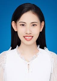 Xiaolin Shi's Instagram, Twitter & Facebook