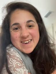 ✨In my pool/housewife era 💃🏼✨