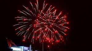 Фейерверк, feyerverk) is a composition by igor stravinsky, written in 1908 and described by the composer as a short orchestral fantasy. Calais Non Pas Un Mais Quinze Feux D Artifice Tires Ce Mercredi