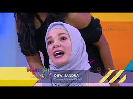 C am bila bahagia mulai menyentuh dm g seakan ku bisa hidup lebih lama e am g namun harus ku tinggalkan cinta f e am ketika ku bersujud. Rumpi Ngerumpi Baeng Para Pemain Ayat Ayat Cinta 15 12 17 Part 3 Youtube