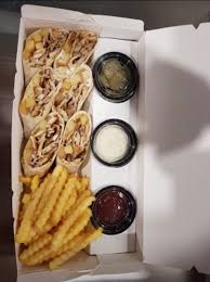 سياحة الشرقية On Twitter مطعم البرجر على أصوله يقولون عنده شورما زمان لذيذة حي أحد Https T Co Pww0fknnff