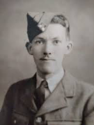 Donating my dad's EPRODs to the World War ll Museum!