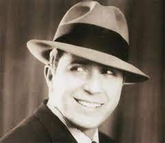 The first one says that gardel was born in tacuarembó, a small city in uruguay. Biografia De Carlos Gardel