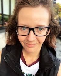 Virginia Knox's Instagram, Twitter & Facebook