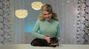 It is caused by an increase in production of thyroid hormones from the thyroid glands, which are situated in the neck. How To Apply Transdermal Medications To Your Cat Youtube