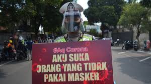 Selain menerapkan protokol kesehatan, ada. Covid 19 Indonesia Terus Naik Orang Yang Tak Taat Protokol Makin Banyak Karena Masyarakat Menengah Bawah Tak Paham Bbc News Indonesia