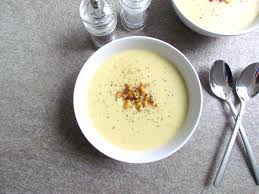 Veloute De Chou Fleur Et Noix De Cajou Recette Veloute Chou Fleur Plats Vegetaliens Idee Recette Souper