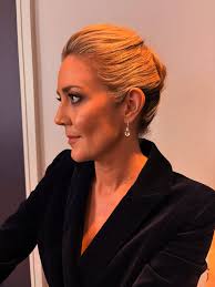 A few weeks ago I visited the Wow House @designcentrech ..and it did just  that ! To me interior design is about escapism, imagination, theatre,  people and inspiration... so when @designcentrech build