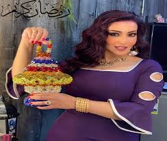 كشفت الفنانة سمية الخشاب، عن اسبب الحقيقي وراء ابتعادها عن الأعمال الفنية قبل تقديمها مسلسل موسى قائلة إن حالة الخمول الفني التي صاحبتها على مدار الفترة الماضية، كان سببها الزواج، موضحة: Ø³Ù…ÙŠØ© Ø§Ù„Ø®Ø´Ø§Ø¨ Ù…ÙˆØ³Ù‰ Ø­Ø§Ù„Ø© ÙØ±ÙŠØ¯Ø© Ùˆ Ù…Ø­Ù…Ø¯ Ø±Ù…Ø¶Ø§Ù† Ù…ÙØ§Ø¬Ø£Ø© Ù„ÙŠ Ø­ÙˆØ§Ø±