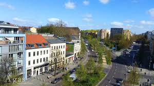 Seit ca 1 jahr suchen wir eine wohnung zum kauf für uns, vorzugsweise eine kleine familie sucht eine wohnung zum kauf zur selbstnutzung. Makler Prenzlauer Berg Agas Immobilien Ihre 1 Wahl Vor Ort