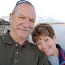 What local fishing charters in Hampstead NC teach fishing basics and fish  cleaning for families?