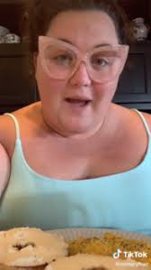 This Teacher's TikTok Series Shows How Bad It Sucks 'Traveling As A Fat  Person' And We Are Here For It