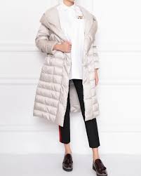 Caldissimi, purissimi, morbidissimi puffer coat floreali, giacconi sky style, trapuntati extra long e down jacket dall'appeal sartoriale. Piumini Inverno 2020 21 Le Proposte Del Momento Donne Magazine