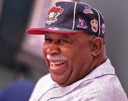 Former Negro League baseball players speak at library