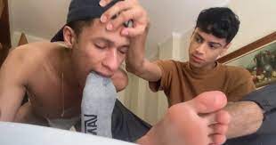 Caucasian boy feet tickling: Hot Foot Worship - ThisVid.com
