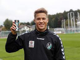 Jump to navigation jump to search. Wikinger Trank Fur Alle Kicker Und Fans Sv Ried