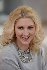 A Reg Latott Galambos Dorina Visszatert Valasa Ota Eloszor Szolalt Meg Hazai Sztar Femina