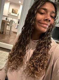 Karen Rabon's Instagram, Twitter & Facebook