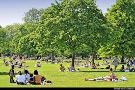 The land belonged to westminster abbey in the middle ages but was taken over as a hunting ground by henry viii in 1536 when it became a royal park. Hyde Park London