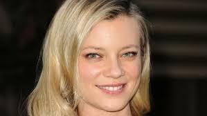 AMY SMART DOES CRANK STUNTS
