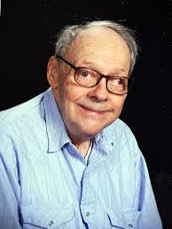 Sarah Eide's Instagram, Twitter & Facebook