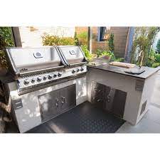 selbstgebaute beton outdoorkuche mit napoleon einbaugrill napoleon seitenbrenner und beefeater turen outdoor kuche kaufen outdoor grill kuche outdoor kuche