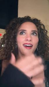 Janie Sexton's Instagram, Twitter & Facebook