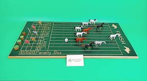 Pferderennen Brettspiel Horse Race Derby Pferderennbahn Holz Pferderennen Brettspiel Pferde Spiel Rennbahn In 2020 Horse Racing Derby Horses